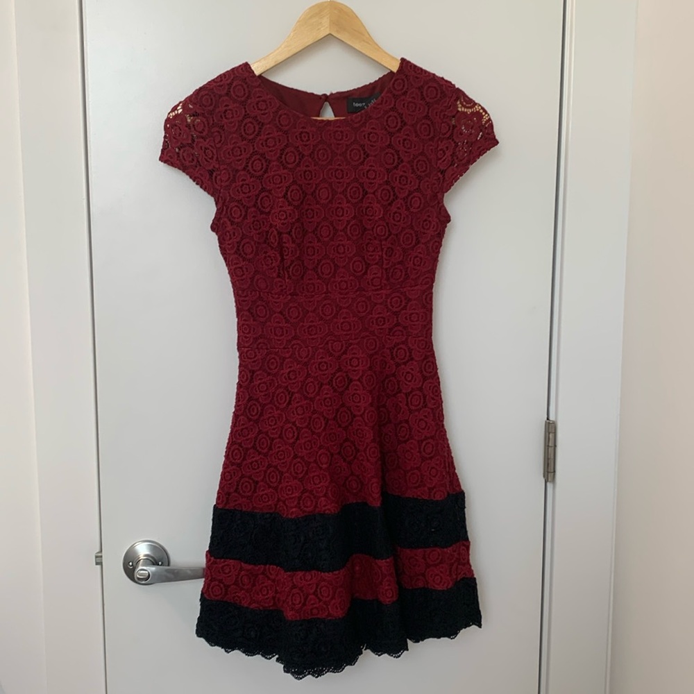 Red lace-pattern dress with back eyelet